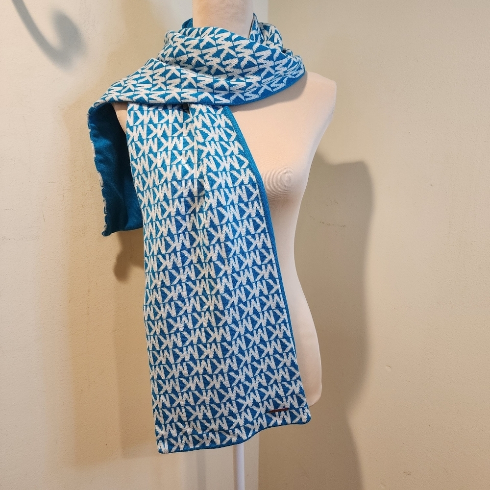 MK Blue and White Patterned Scarf